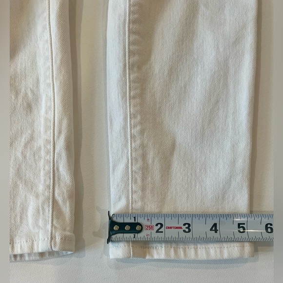 Levi's Slimming Skinny Women's Size 29 White Denim - Picture 4 of 13